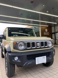 ジムニーノマド！試乗車入りました！！